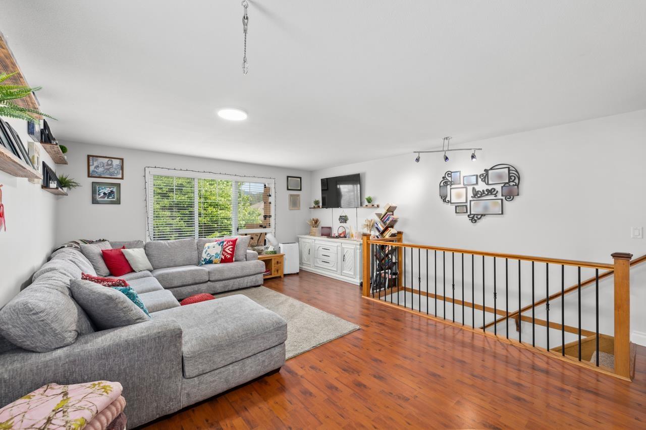 32898 Egglestone Avenue, Mission, British Columbia  V2V 7P9 - Photo 7 - R3031830