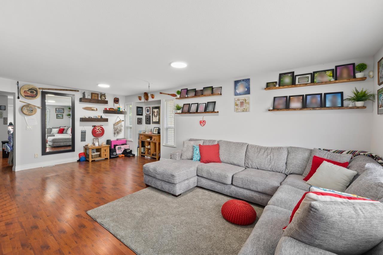 32898 Egglestone Avenue, Mission, British Columbia  V2V 7P9 - Photo 8 - R3031830