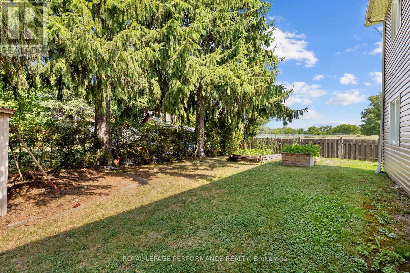 28 Queen Street, North Stormont, Ontario  K0A 1R0 - Photo 42 - X12317915