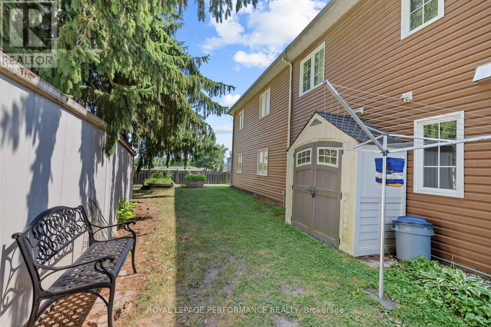 28 Queen Street, North Stormont, Ontario  K0A 1R0 - Photo 43 - X12317915