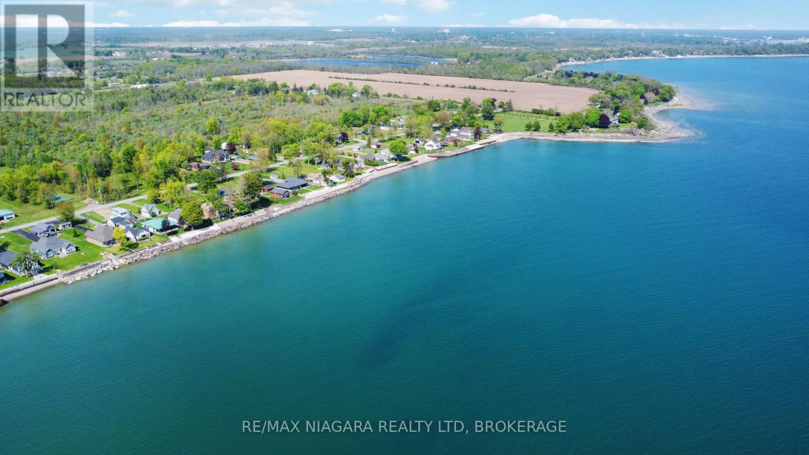 Property at 10953 LAKESHORE ROAD image 2
