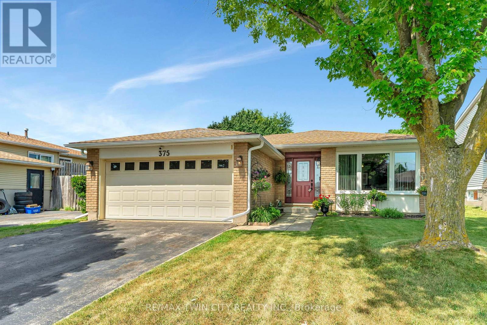 375 ELLIOTT STREET, Cambridge, Ontario
