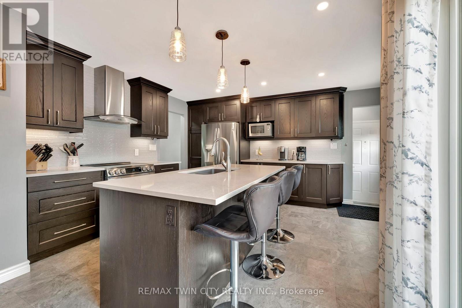 375 Elliott Street, Cambridge, Ontario  N1R 2L6 - Photo 11 - X12317779