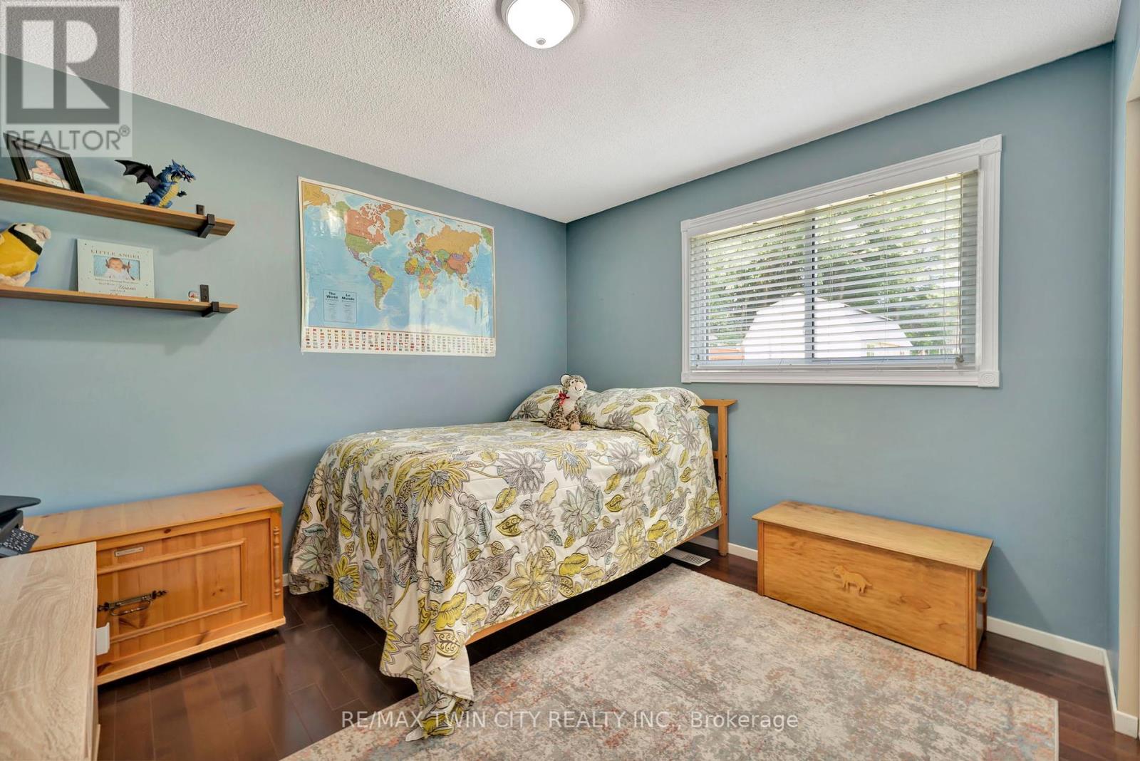 375 Elliott Street, Cambridge, Ontario  N1R 2L6 - Photo 13 - X12317779