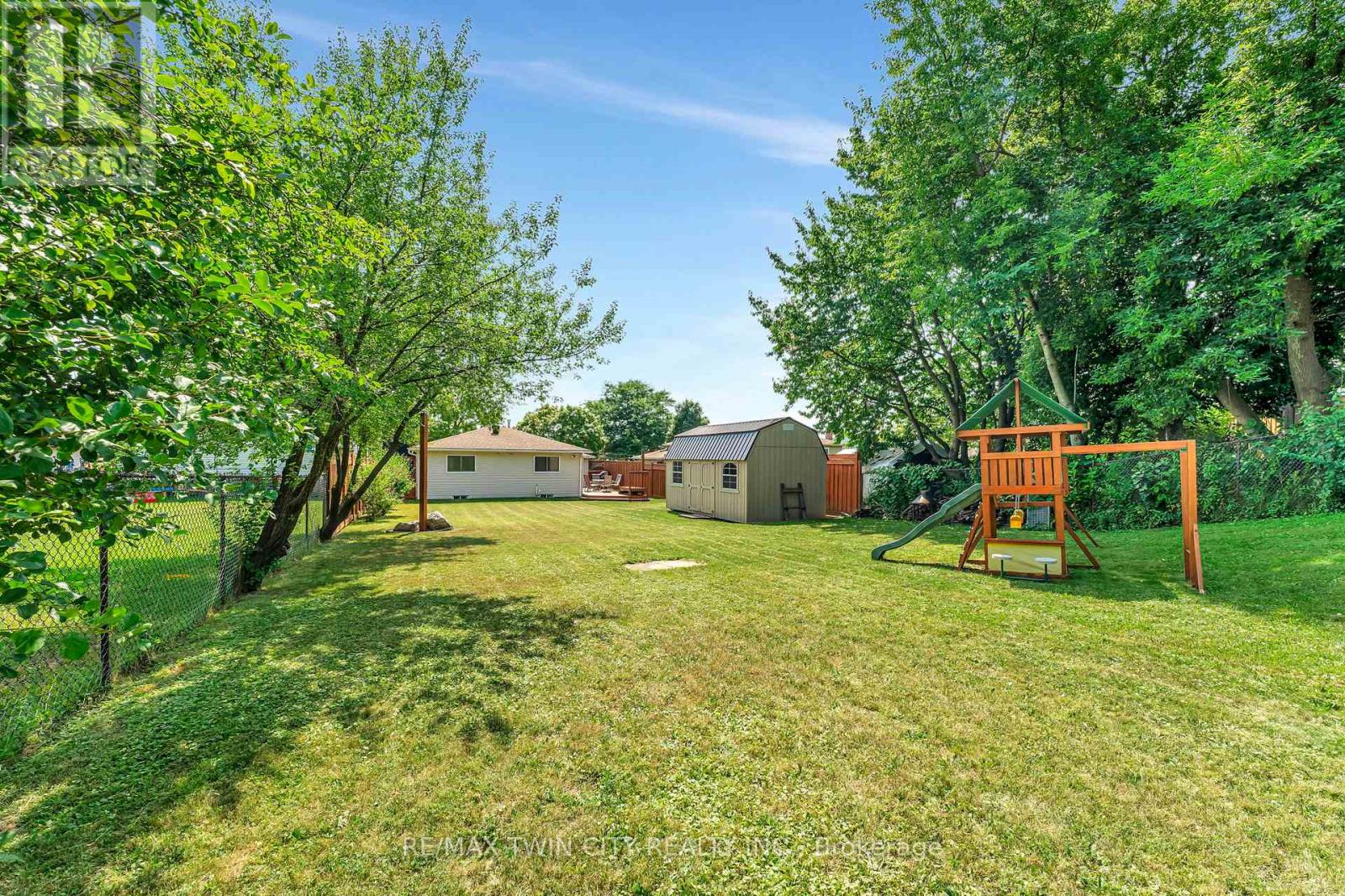 375 Elliott Street, Cambridge, Ontario  N1R 2L6 - Photo 22 - X12317779