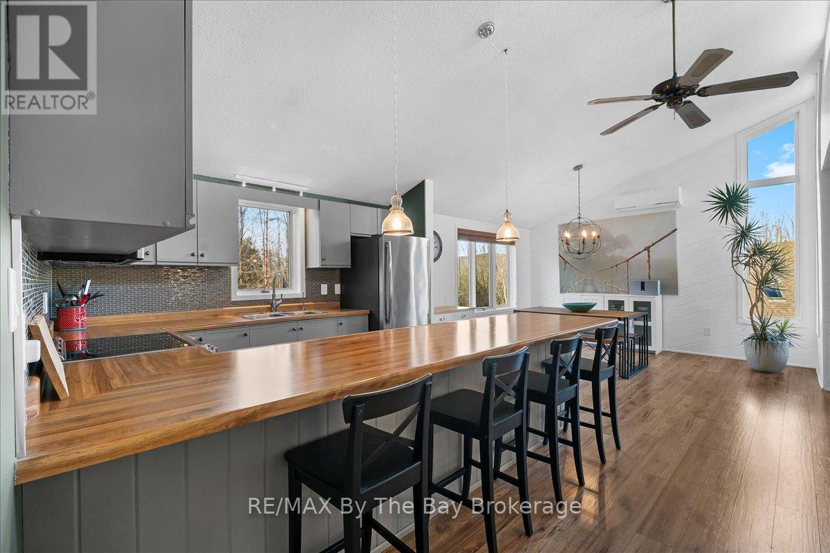 177 Talisman Mountain Drive, Grey Highlands, Ontario  N0C 1G0 - Photo 15 - X12317829