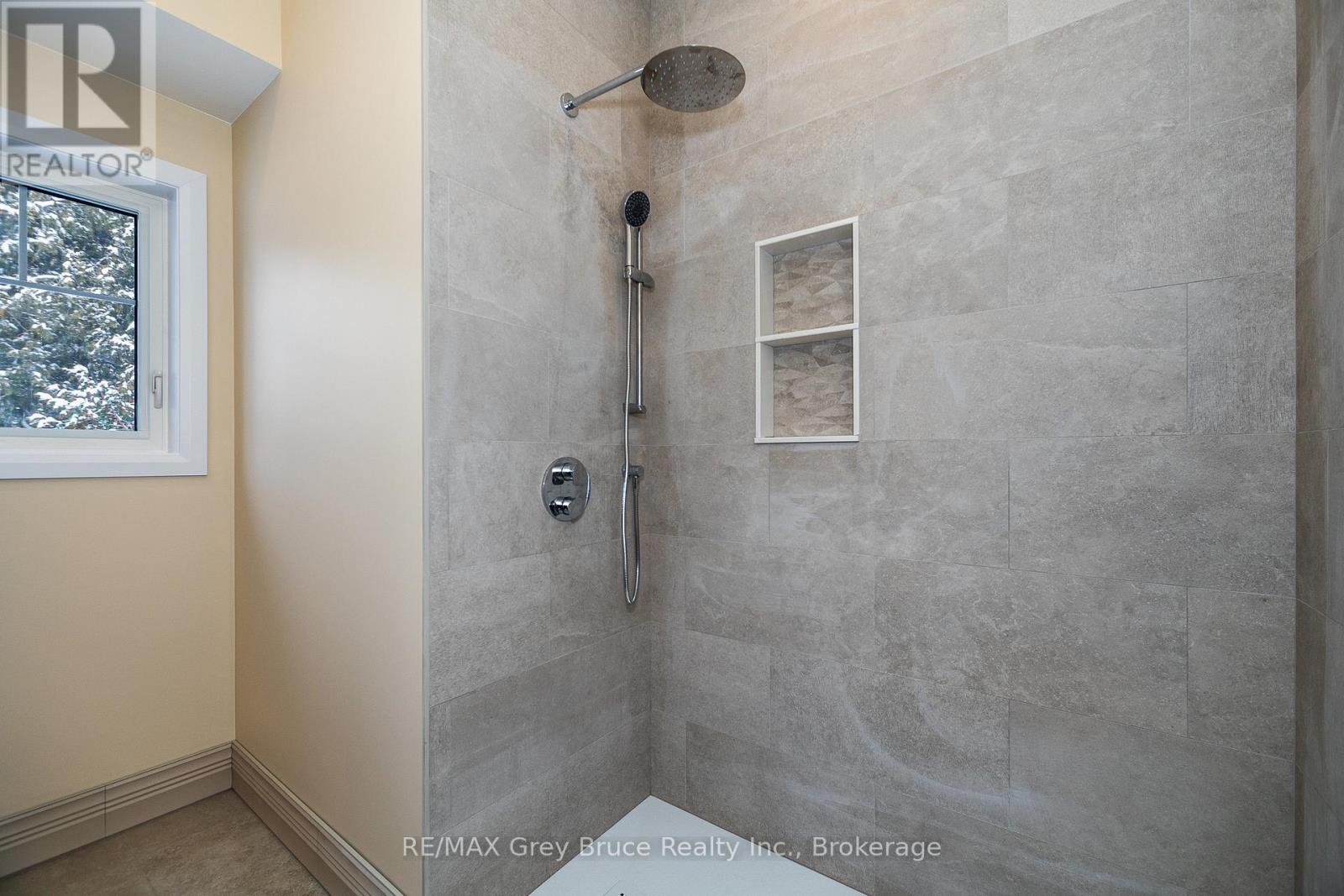 457 Huron Rd Road, South Bruce Peninsula, Ontario  N0H 2T0 - Photo 13 - X12317893