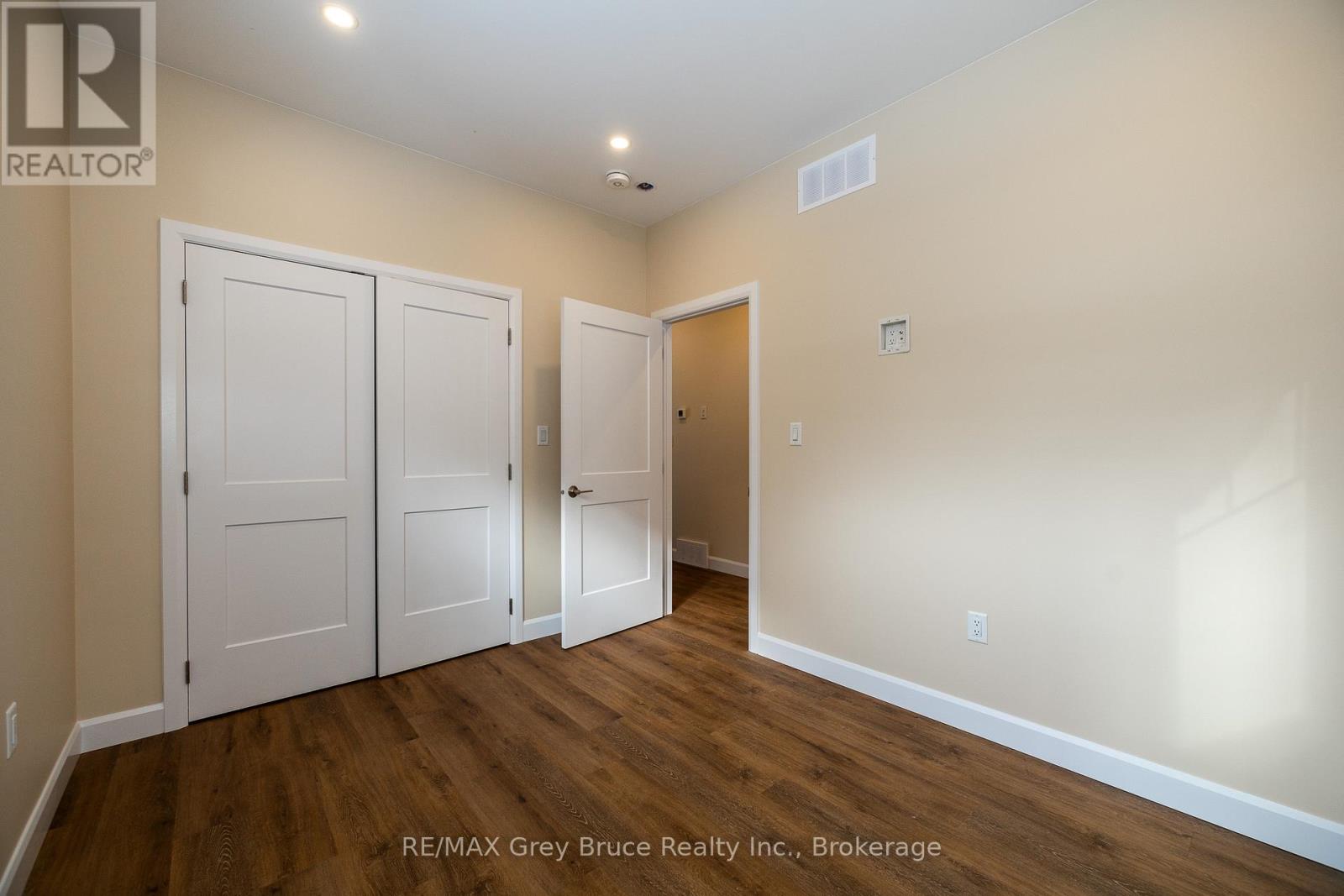 457 Huron Rd Road, South Bruce Peninsula, Ontario  N0H 2T0 - Photo 18 - X12317893