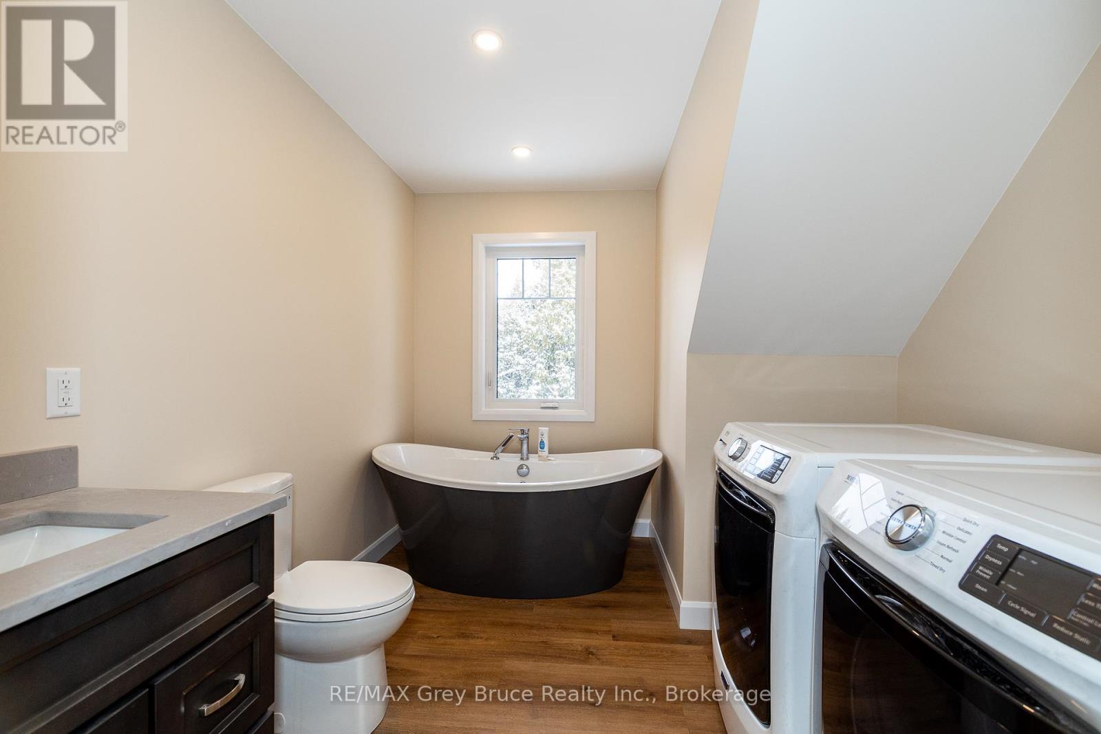 457 Huron Rd Road, South Bruce Peninsula, Ontario  N0H 2T0 - Photo 19 - X12317893