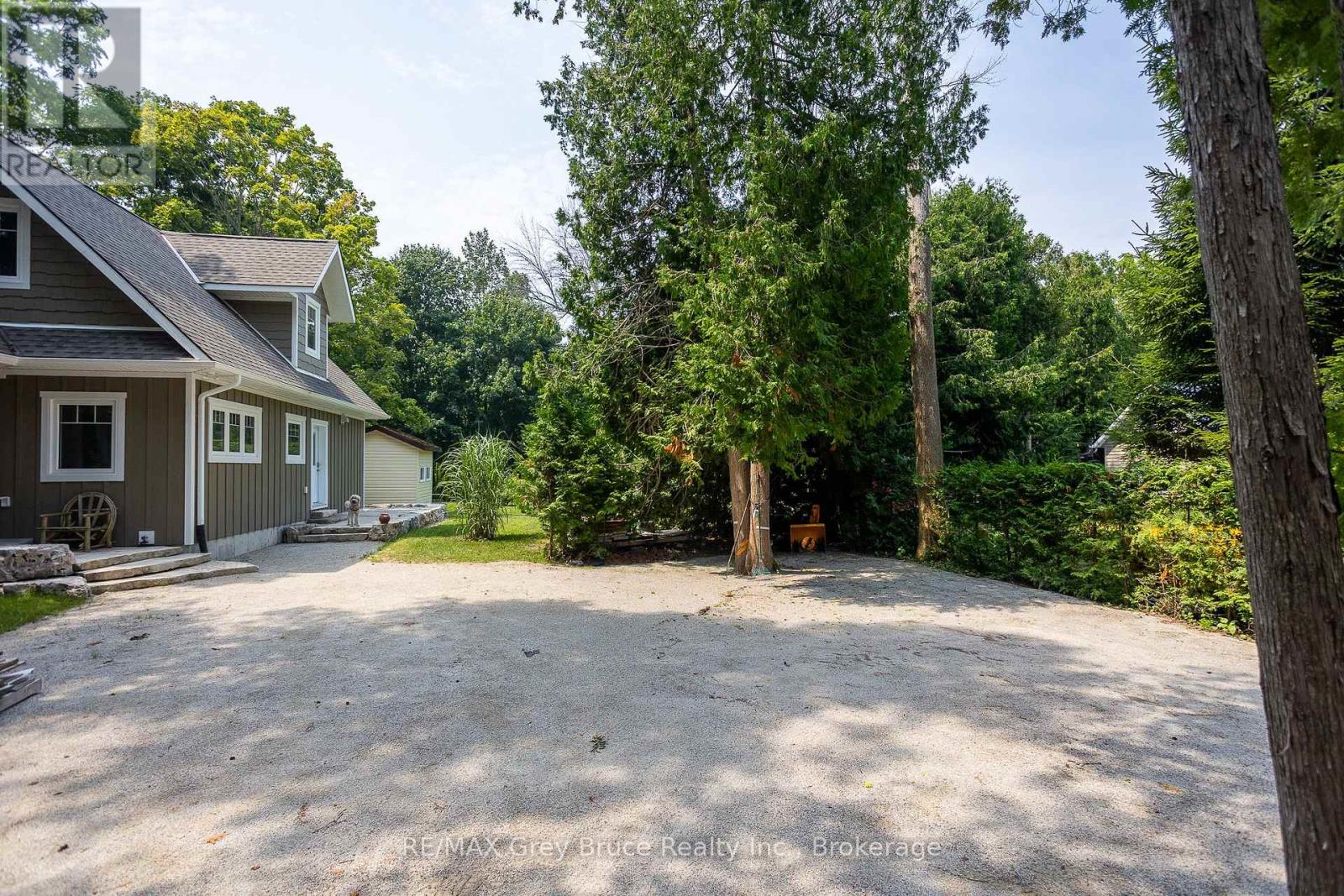 457 Huron Rd Road, South Bruce Peninsula, Ontario  N0H 2T0 - Photo 4 - X12317893