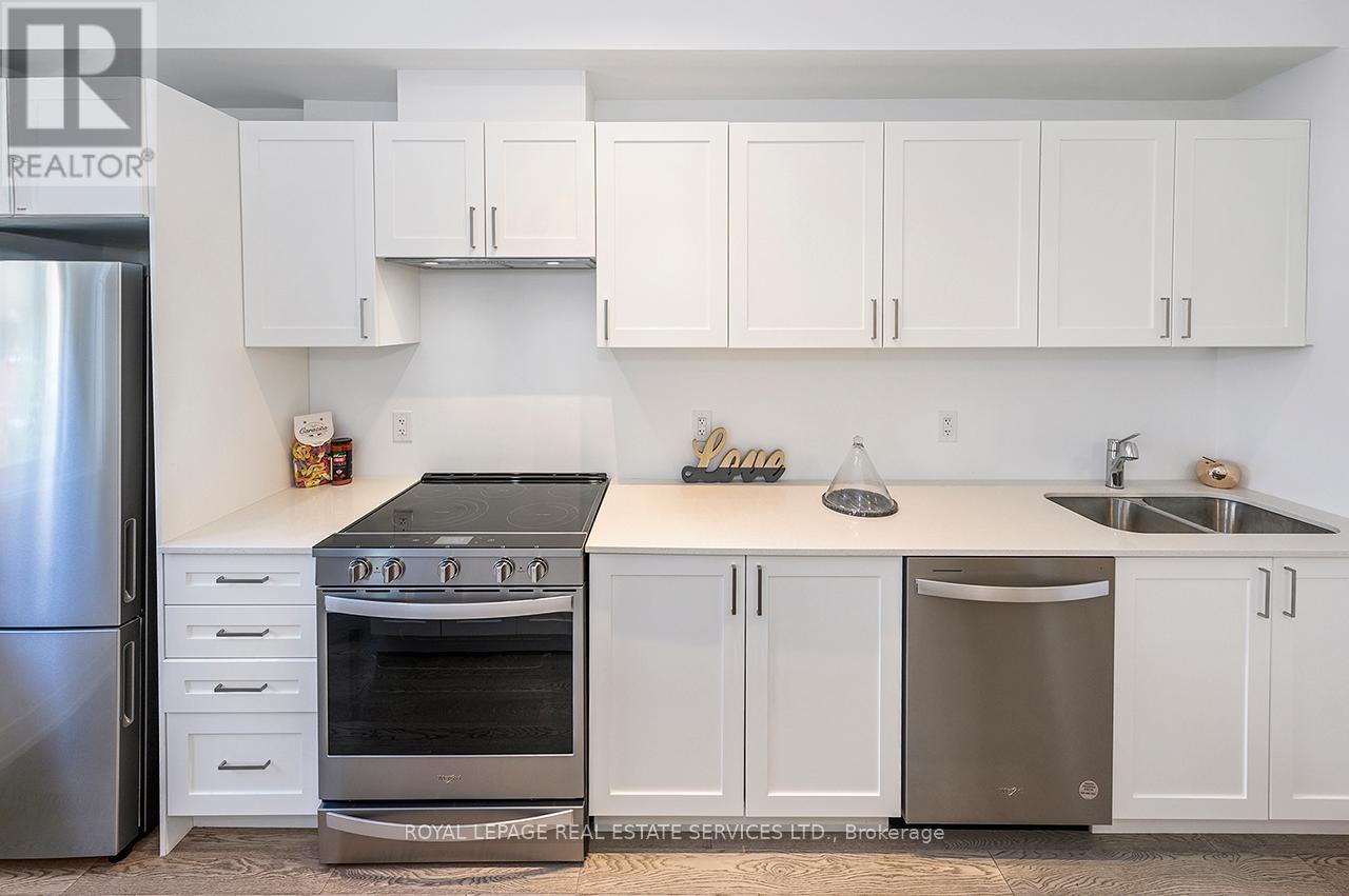 251 - 1075 Douglas Mccurdy Common, Mississauga, Ontario  L5G 0C6 - Photo 11 - W12261233