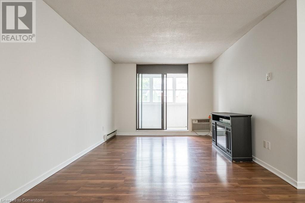 23 Main Street Unit# 205, Dundas, Ontario  L9H 2P7 - Photo 7 - 40728155