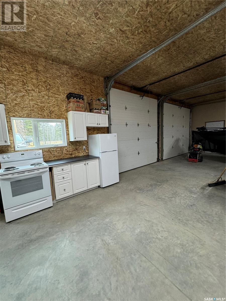 2.94 Acres With Attached Garage, Hudson Bay Rm No. 394, Saskatchewan  S0E 0Y0 - Photo 11 - SK014254