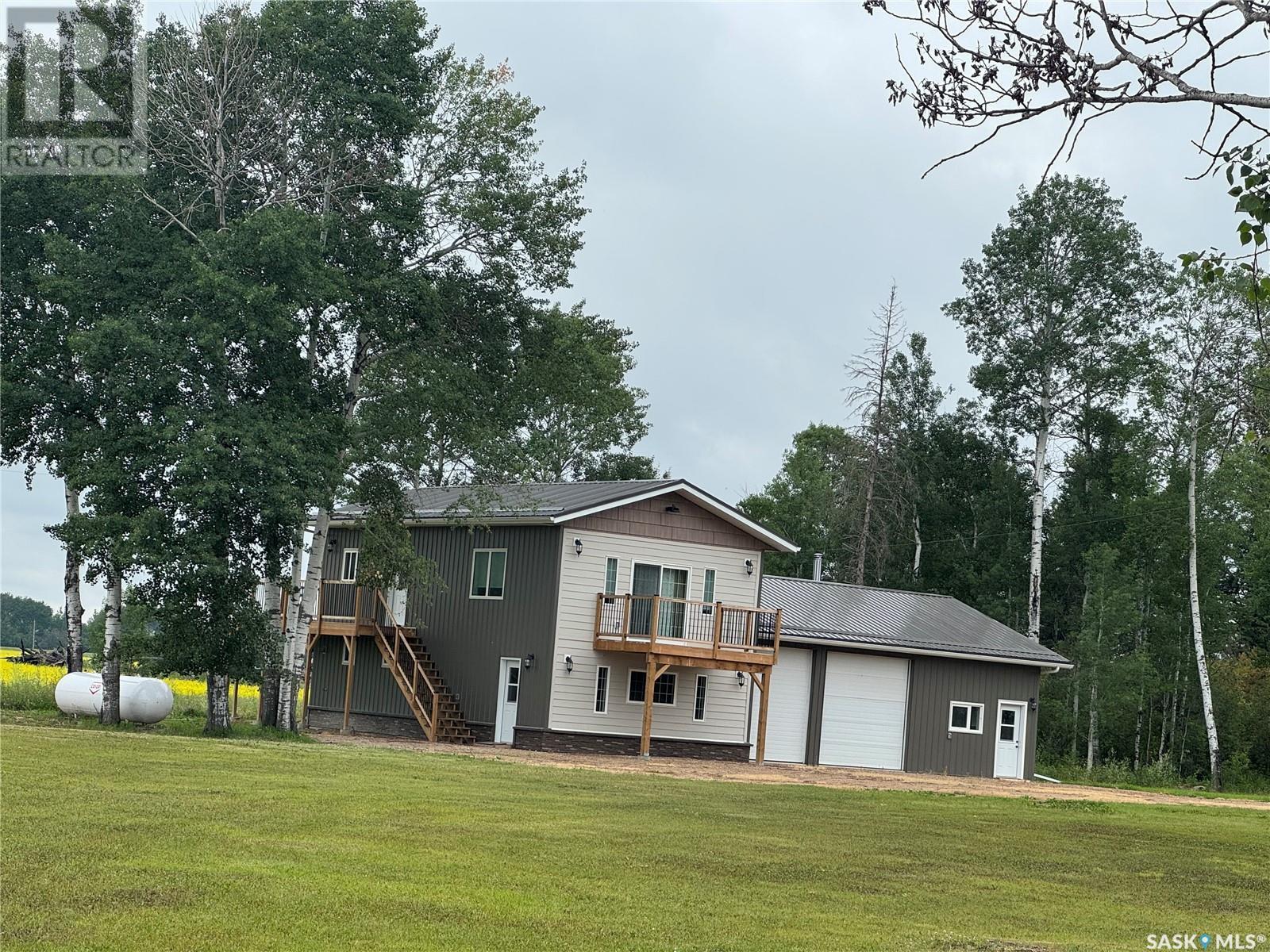 2.94 Acres With Attached Garage, Hudson Bay Rm No. 394, Saskatchewan  S0E 0Y0 - Photo 2 - SK014254