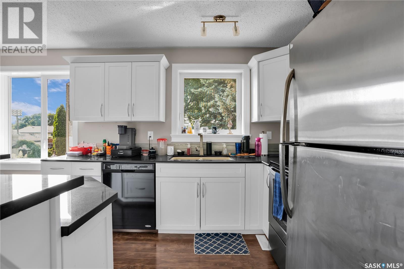 Property at 3562 Fairlight DRIVE image 5