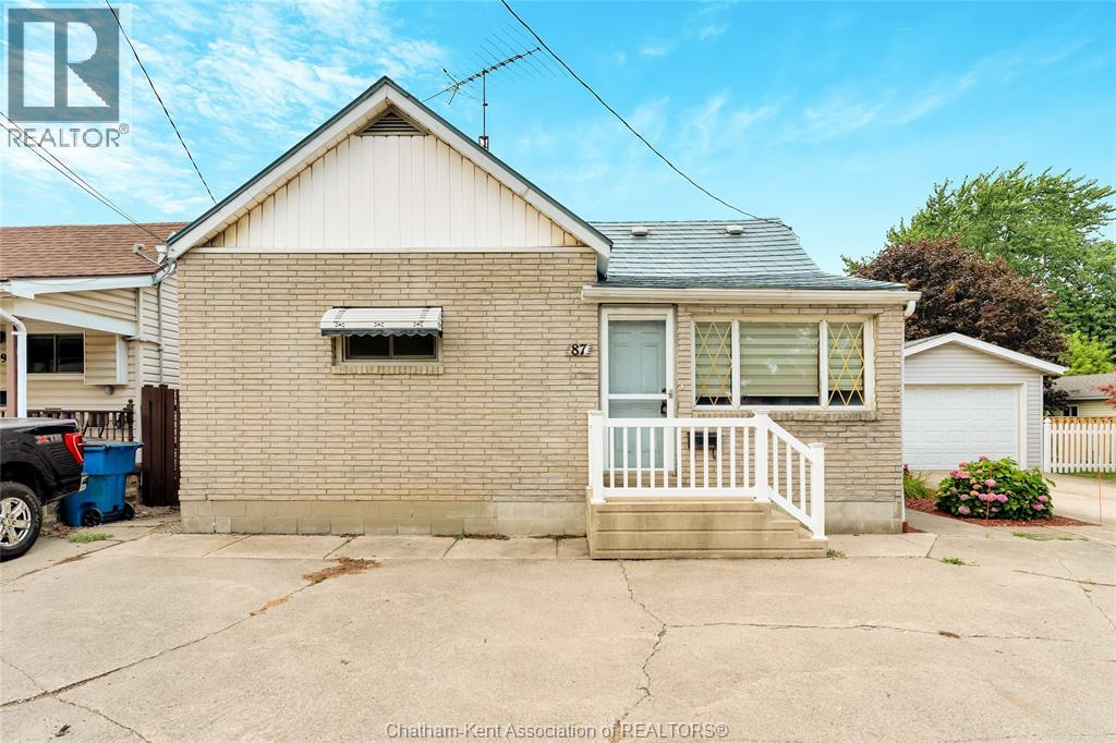87 Park Avenue, Chatham, Ontario  N7M 1V8 - Photo 2 - 25019433