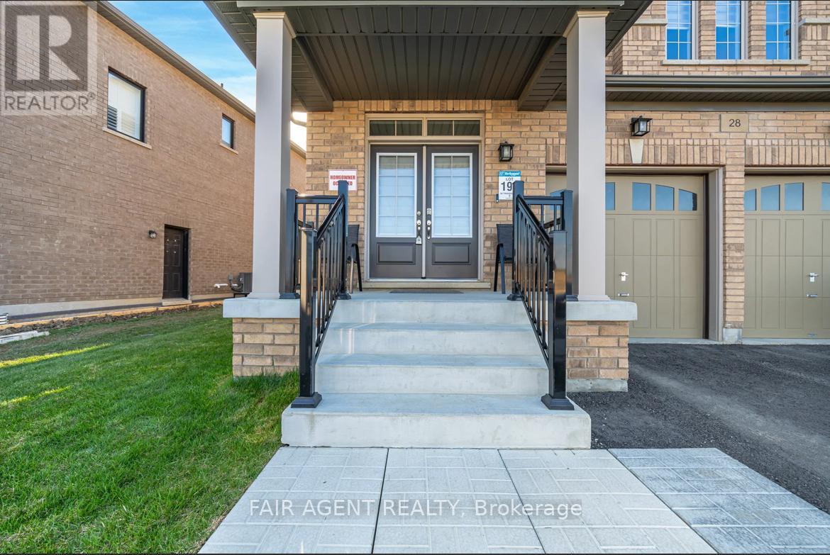 Property at 28 TWEEDHILL AVENUE image 3