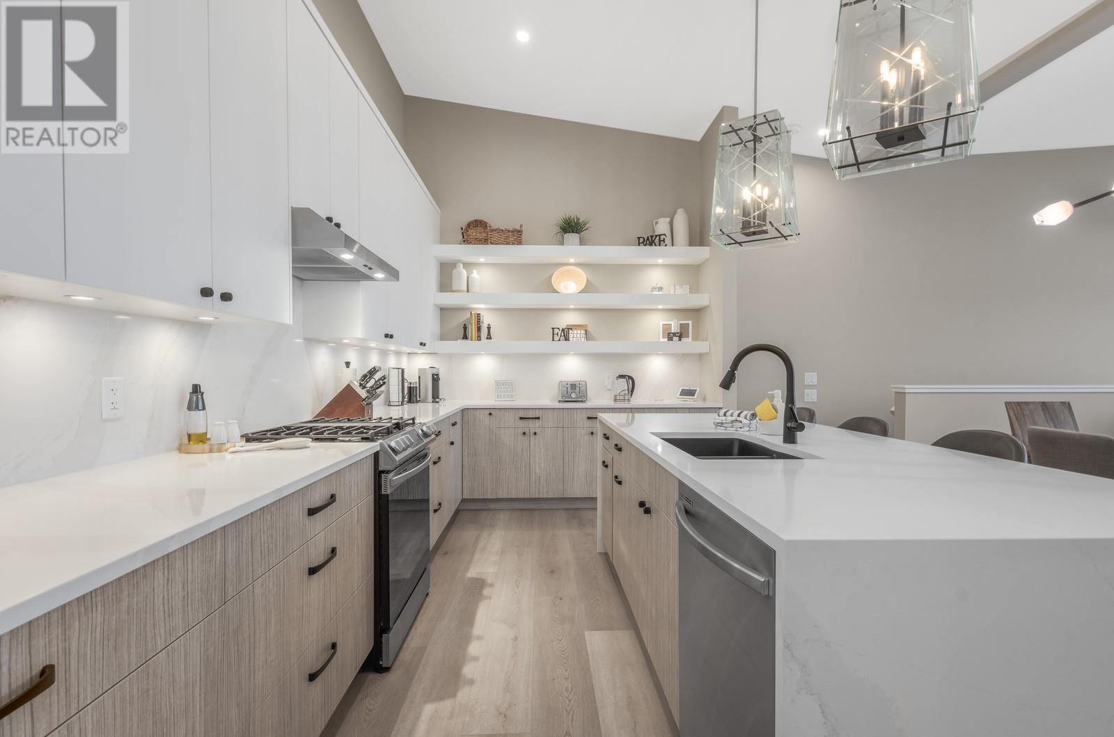 Property at 3220 Hilltown Drive Unit# 20 image 3