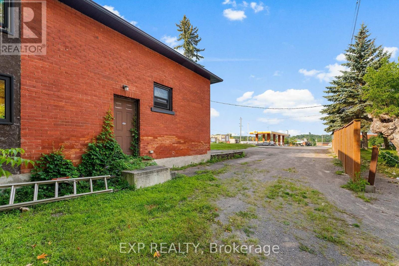 48 Hall Avenue E, Renfrew, Ontario  K7V 2S3 - Photo 44 - X12317974