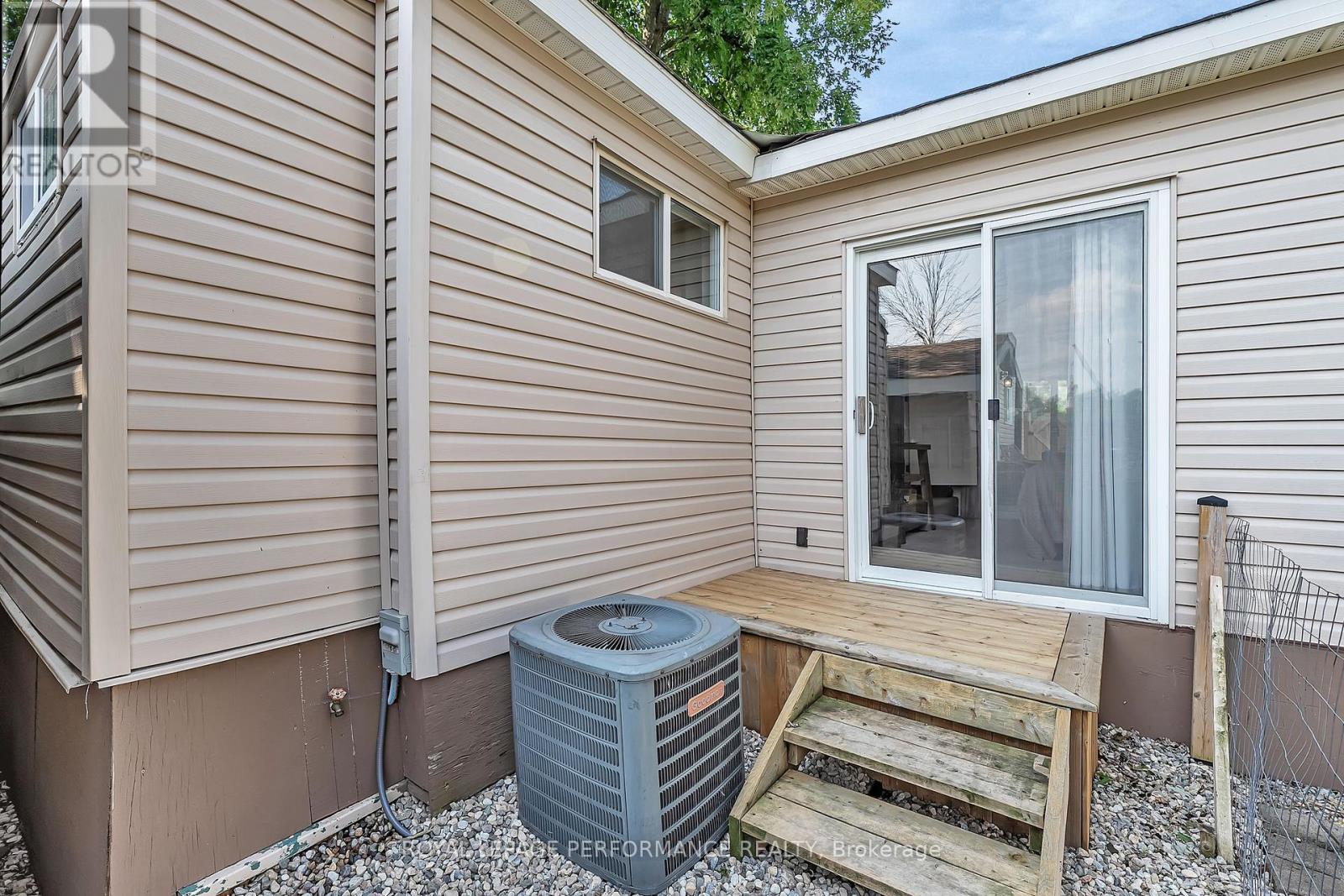 8 Bradley Green Court, Ottawa, Ontario  K2S 1B7 - Photo 21 - X12317993