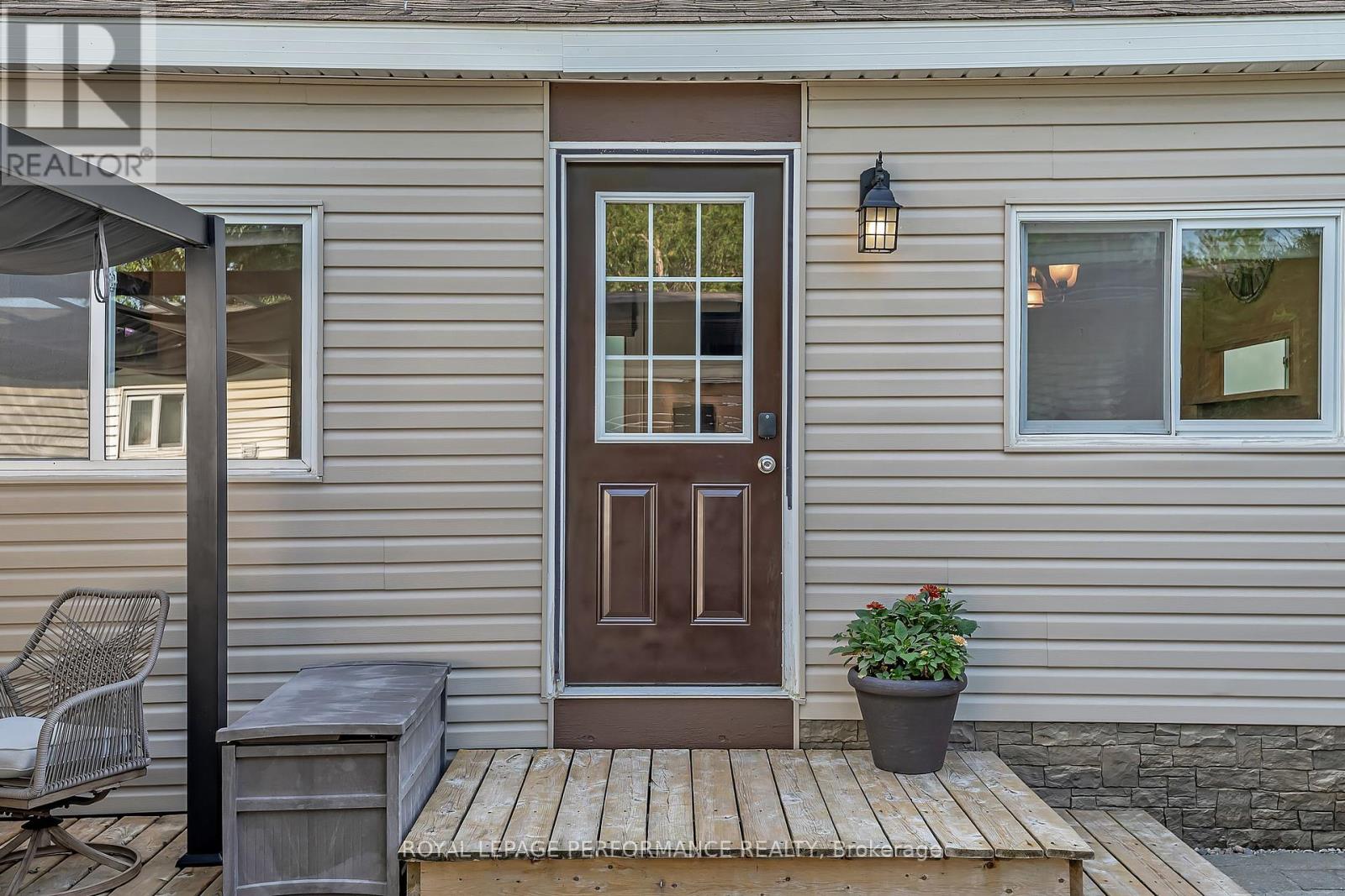 8 Bradley Green Court, Ottawa, Ontario  K2S 1B7 - Photo 8 - X12317993