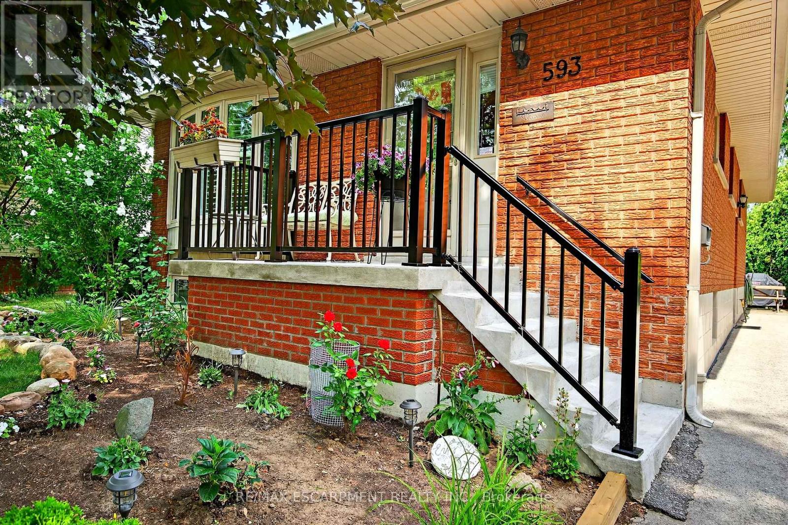 Property at 593 BRAEMORE ROAD image 4