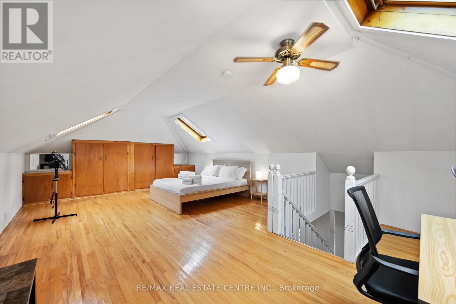 32 Wenonah Drive, Mississauga, Ontario  L5G 3W3 - Photo 17 - W12317864