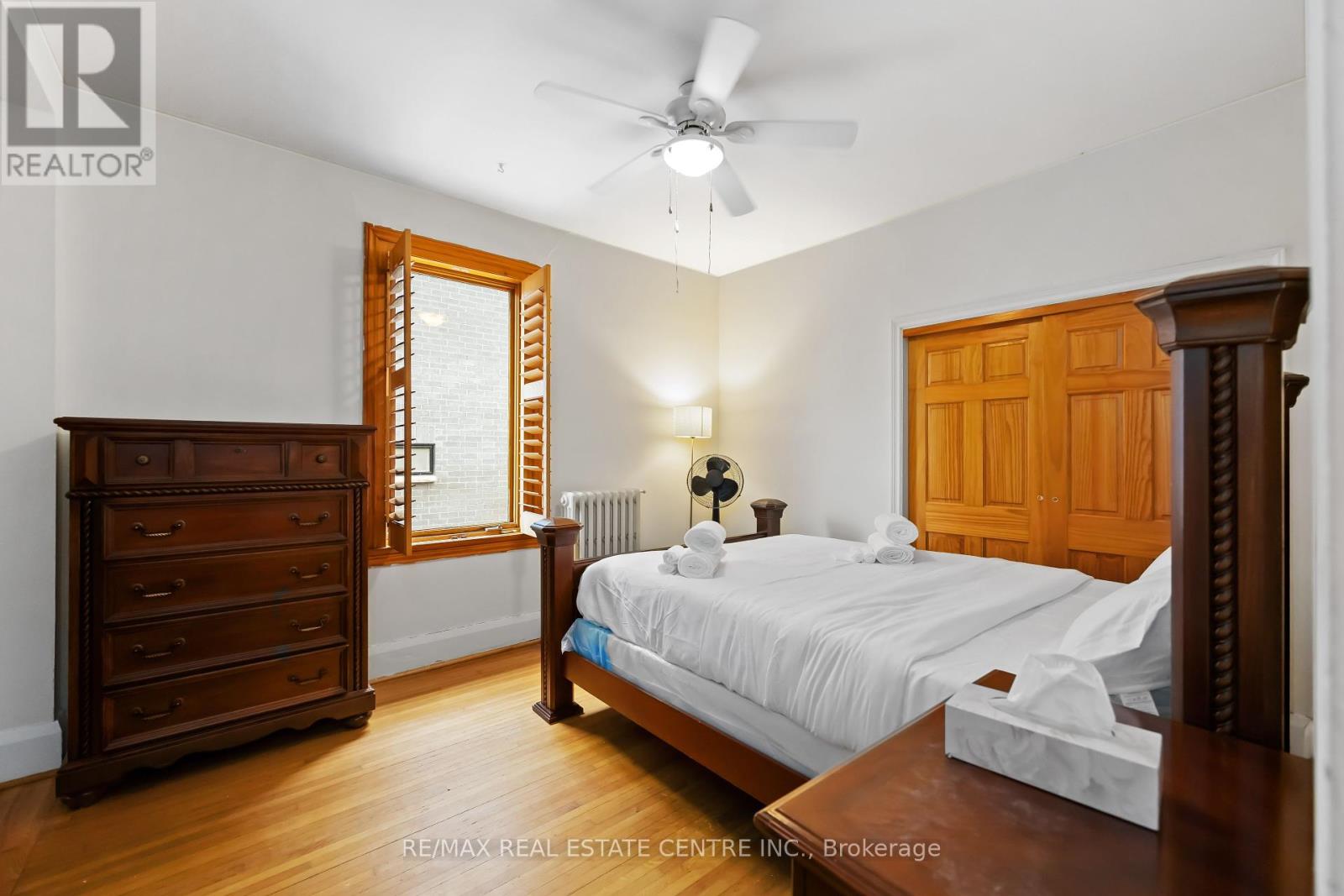 32 Wenonah Drive, Mississauga, Ontario  L5G 3W3 - Photo 19 - W12317864