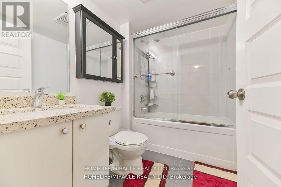 709 - 215 Queen Street E, Brampton (Queen Street Corridor), Ontario  L6W 0A9 - Photo 14 - W12317912