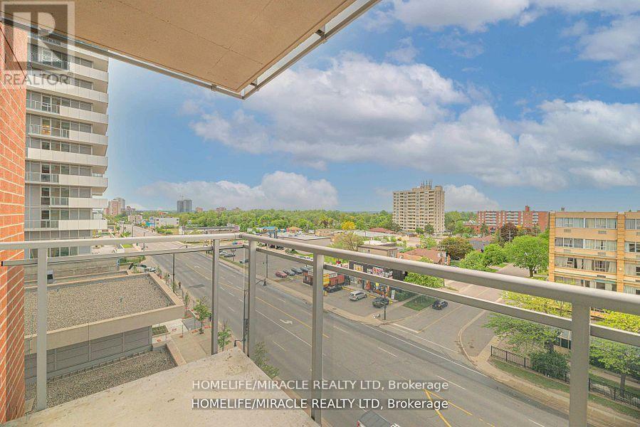 709 - 215 Queen Street E, Brampton (Queen Street Corridor), Ontario  L6W 0A9 - Photo 25 - W12317912