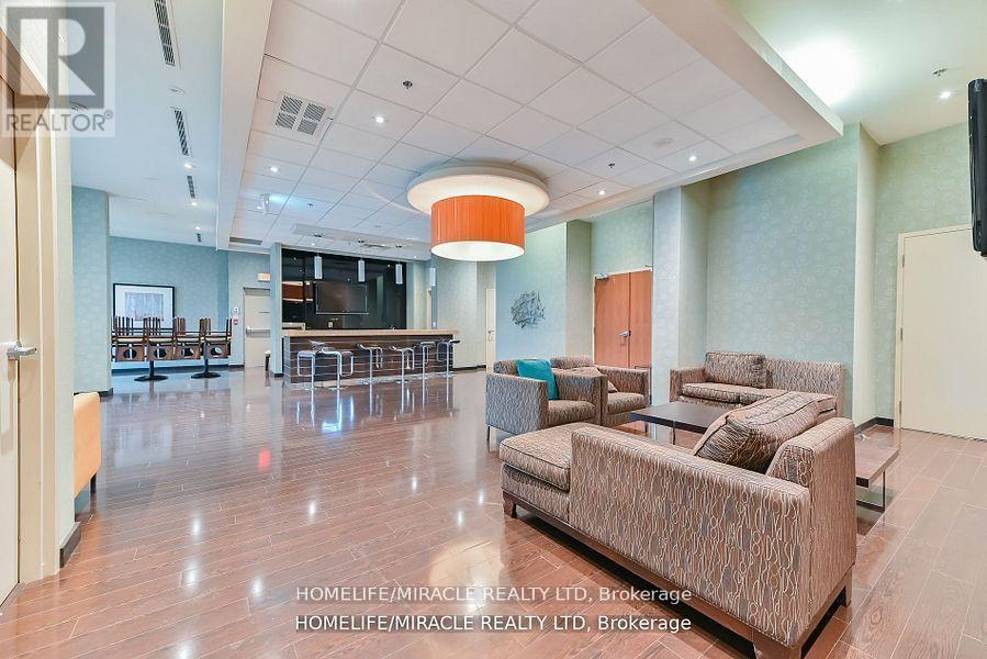 709 - 215 Queen Street E, Brampton (Queen Street Corridor), Ontario  L6W 0A9 - Photo 26 - W12317912