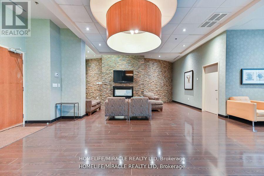 709 - 215 Queen Street E, Brampton (Queen Street Corridor), Ontario  L6W 0A9 - Photo 27 - W12317912