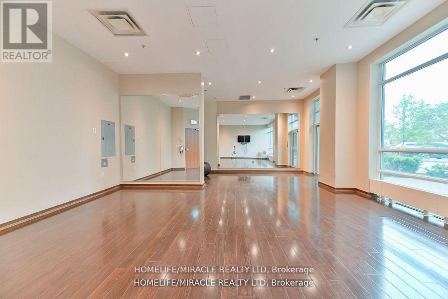 709 - 215 Queen Street E, Brampton (Queen Street Corridor), Ontario  L6W 0A9 - Photo 28 - W12317912