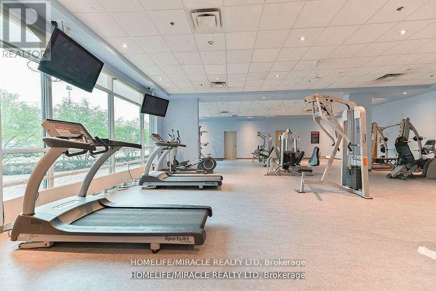 709 - 215 Queen Street E, Brampton (Queen Street Corridor), Ontario  L6W 0A9 - Photo 31 - W12317912