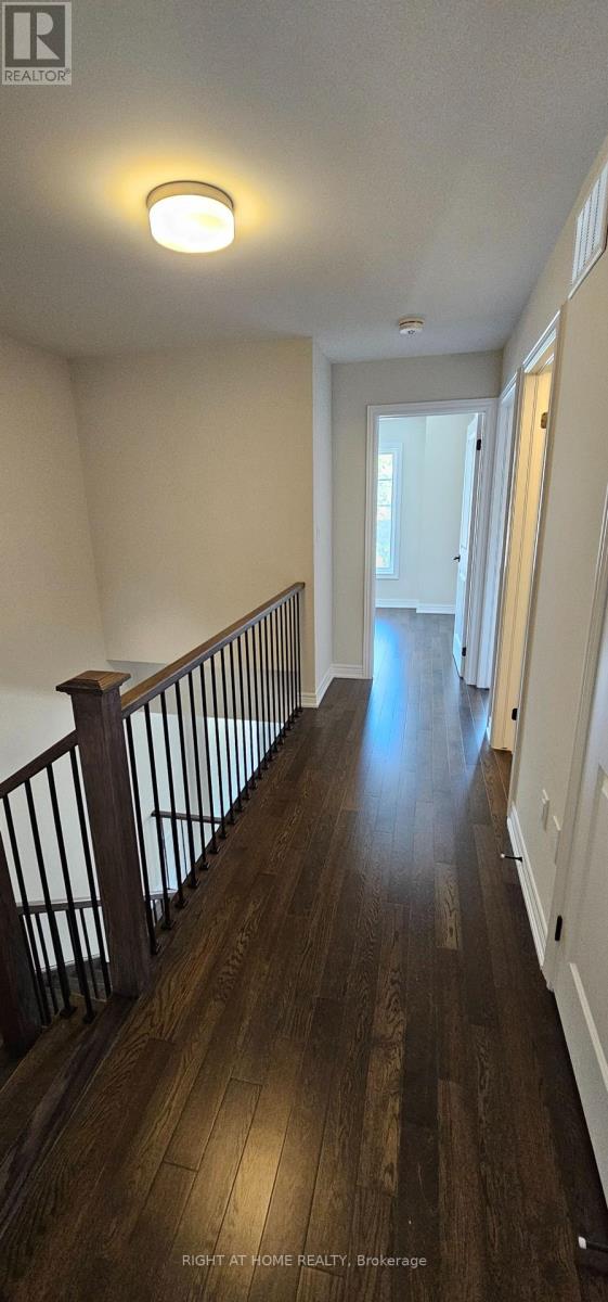 34 Folcroft Street, Brampton, Ontario  L6Y 0B6 - Photo 11 - W12317929