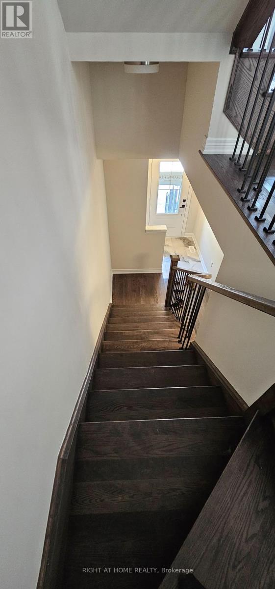 34 Folcroft Street, Brampton, Ontario  L6Y 0B6 - Photo 21 - W12317929