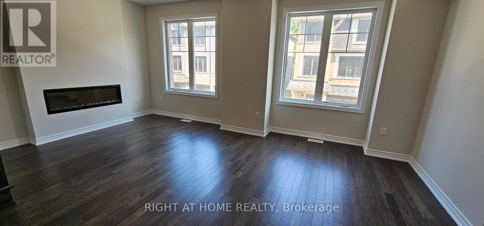 34 Folcroft Street, Brampton, Ontario  L6Y 0B6 - Photo 4 - W12317929
