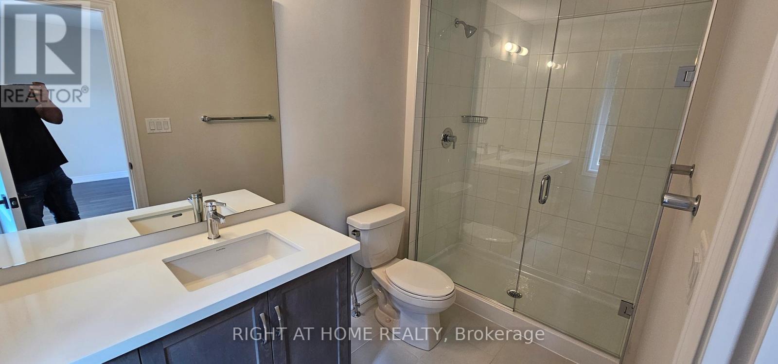 34 Folcroft Street, Brampton, Ontario  L6Y 0B6 - Photo 7 - W12317929