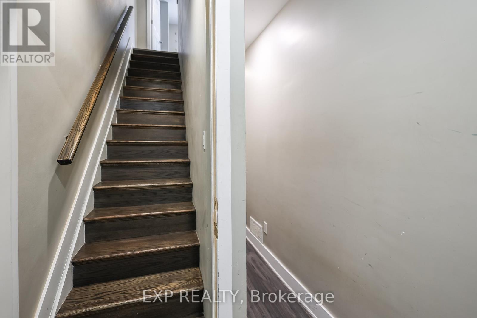29 Ashley Street, Hamilton, Ontario  L8L 5S5 - Photo 13 - X12317892