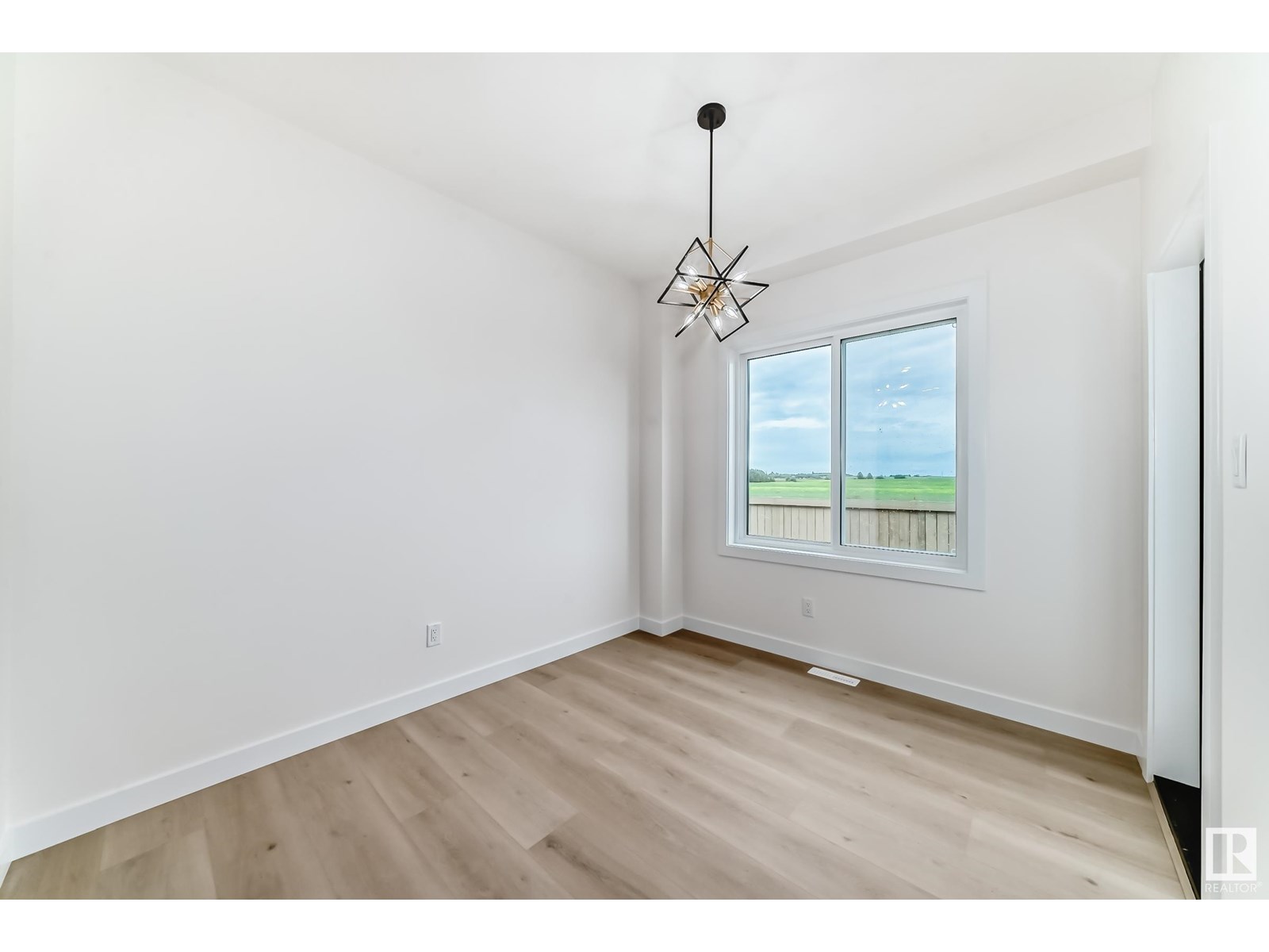 3720 67 St, Beaumont, Alberta  T4X 0G6 - Photo 12 - E4450586