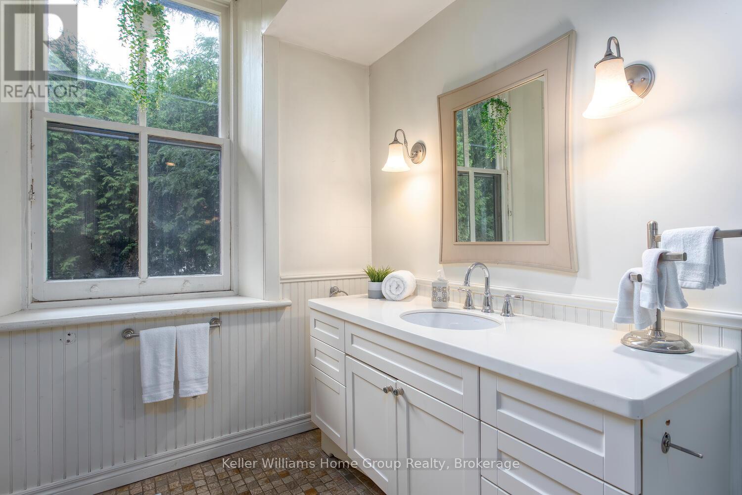 57 Cambridge Street, Guelph, Ontario  N1H 2V1 - Photo 19 - X12317950