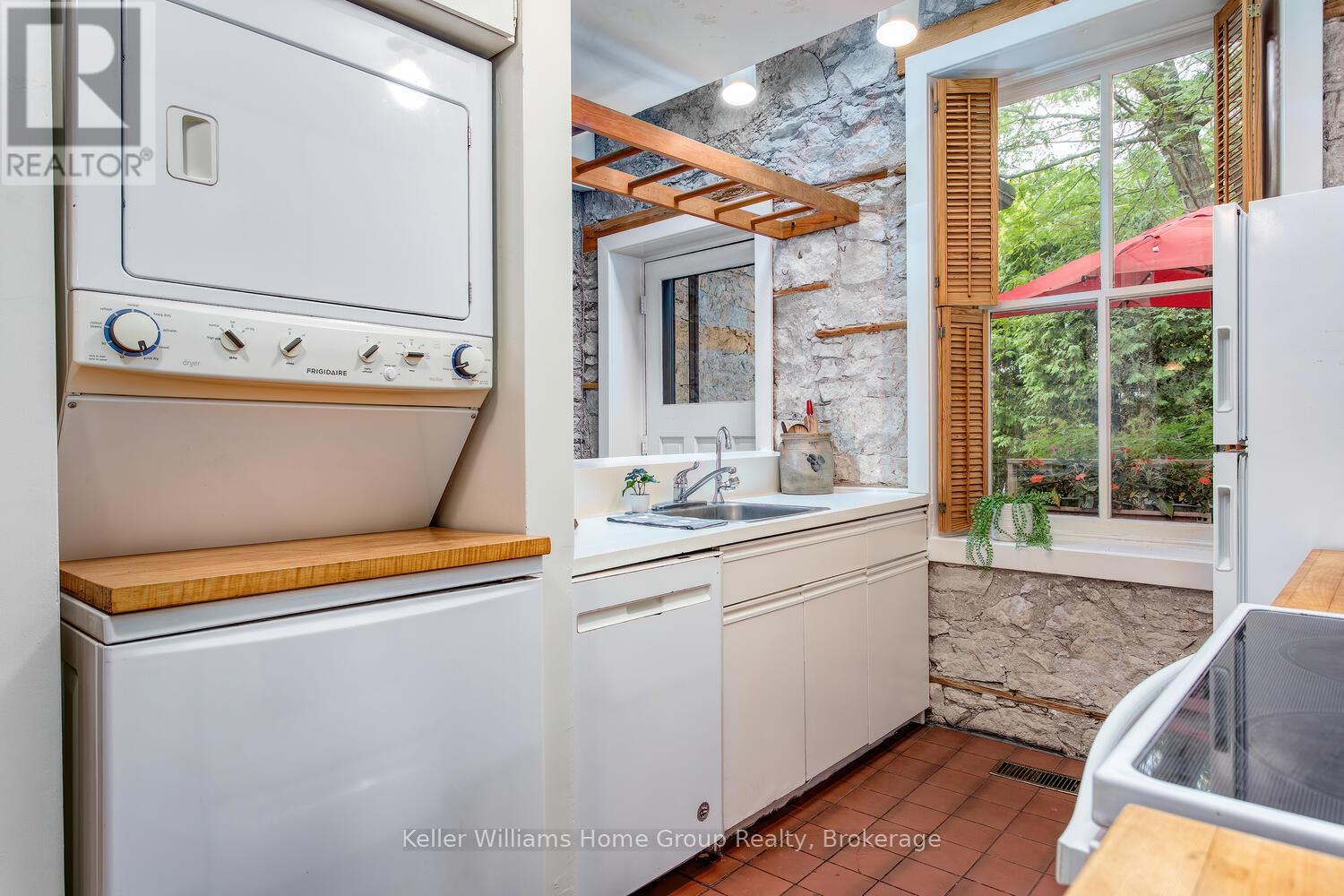 57 Cambridge Street, Guelph, Ontario  N1H 2V1 - Photo 23 - X12317950
