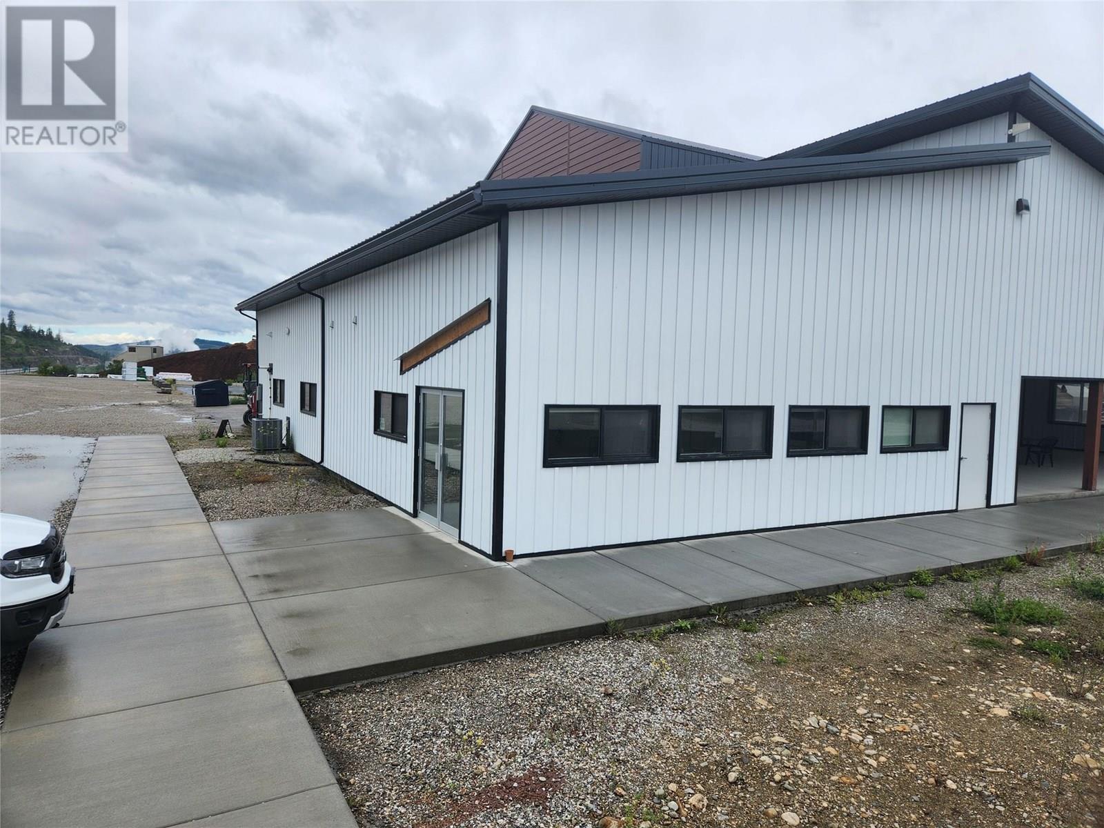 903 Raffan Road, Armstrong, British Columbia  V0E 1B7 - Photo 7 - 10357718