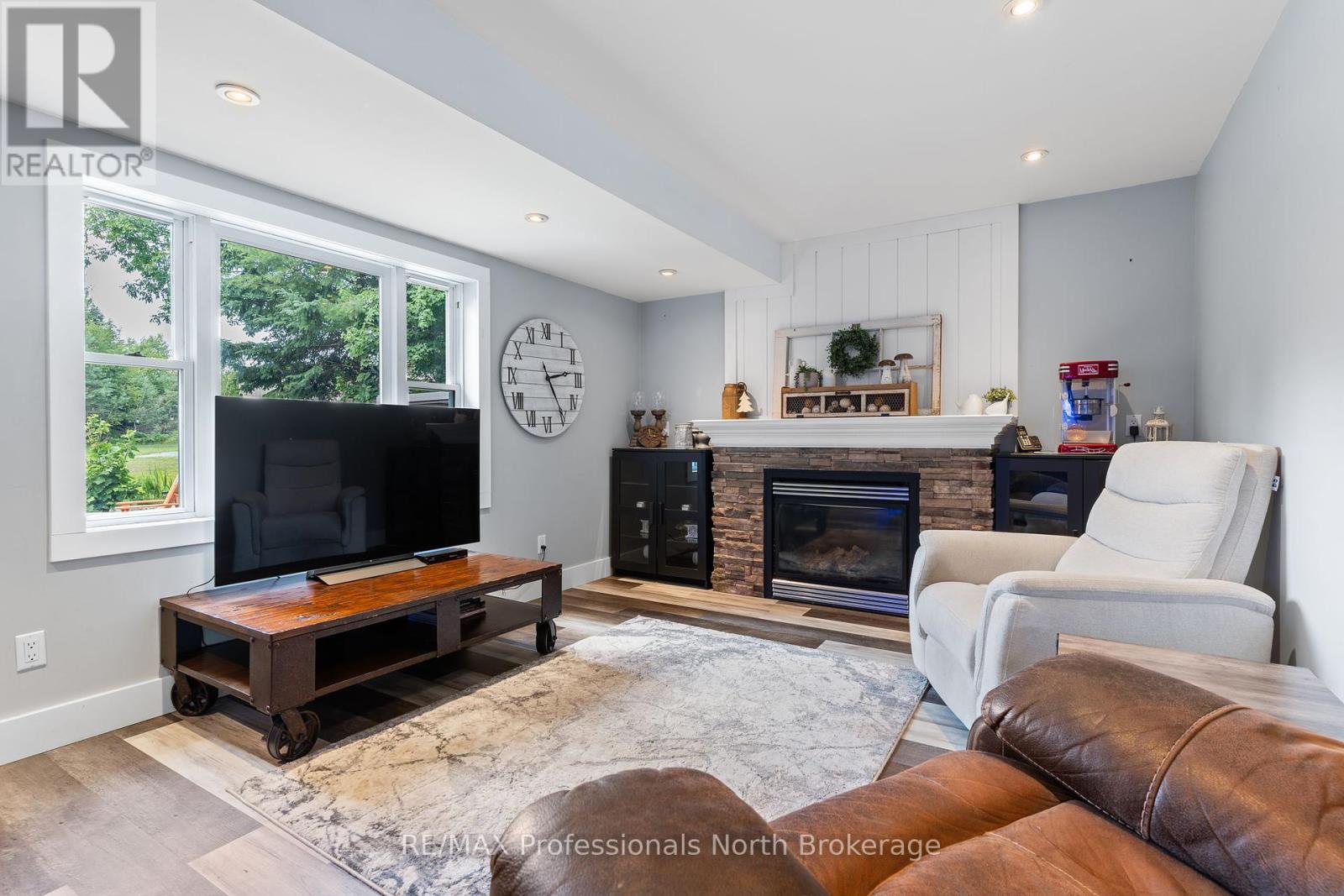 1030 All Seasons Court, Algonquin Highlands, Ontario  K0M 1S0 - Photo 12 - X12317979