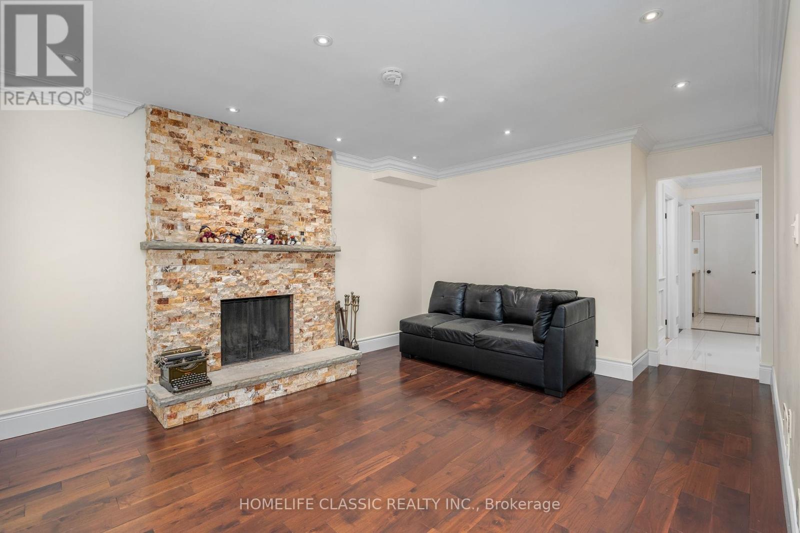 550 Dahlia Crescent, Pickering, Ontario  L1W 3G5 - Photo 10 - E12317972