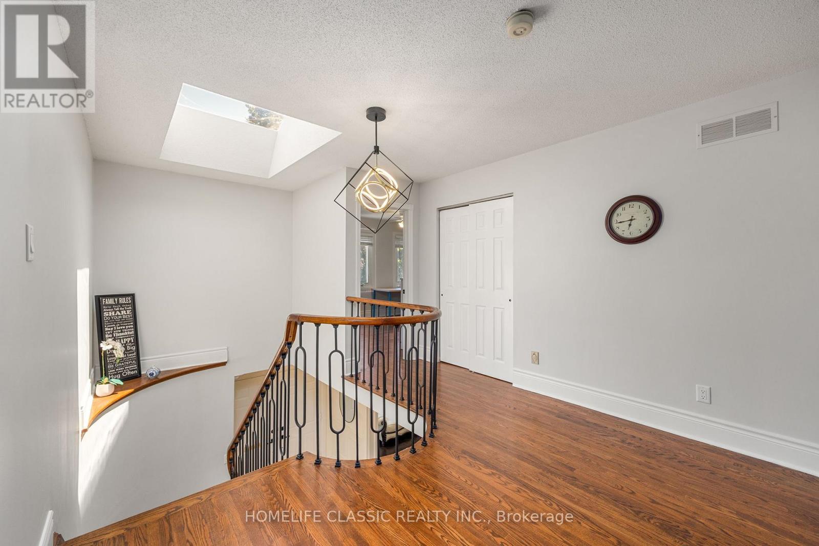 550 Dahlia Crescent, Pickering, Ontario  L1W 3G5 - Photo 17 - E12317972