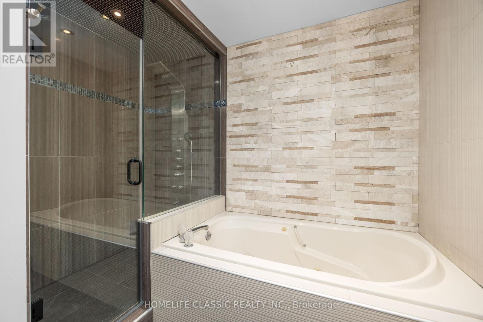 550 Dahlia Crescent, Pickering, Ontario  L1W 3G5 - Photo 20 - E12317972