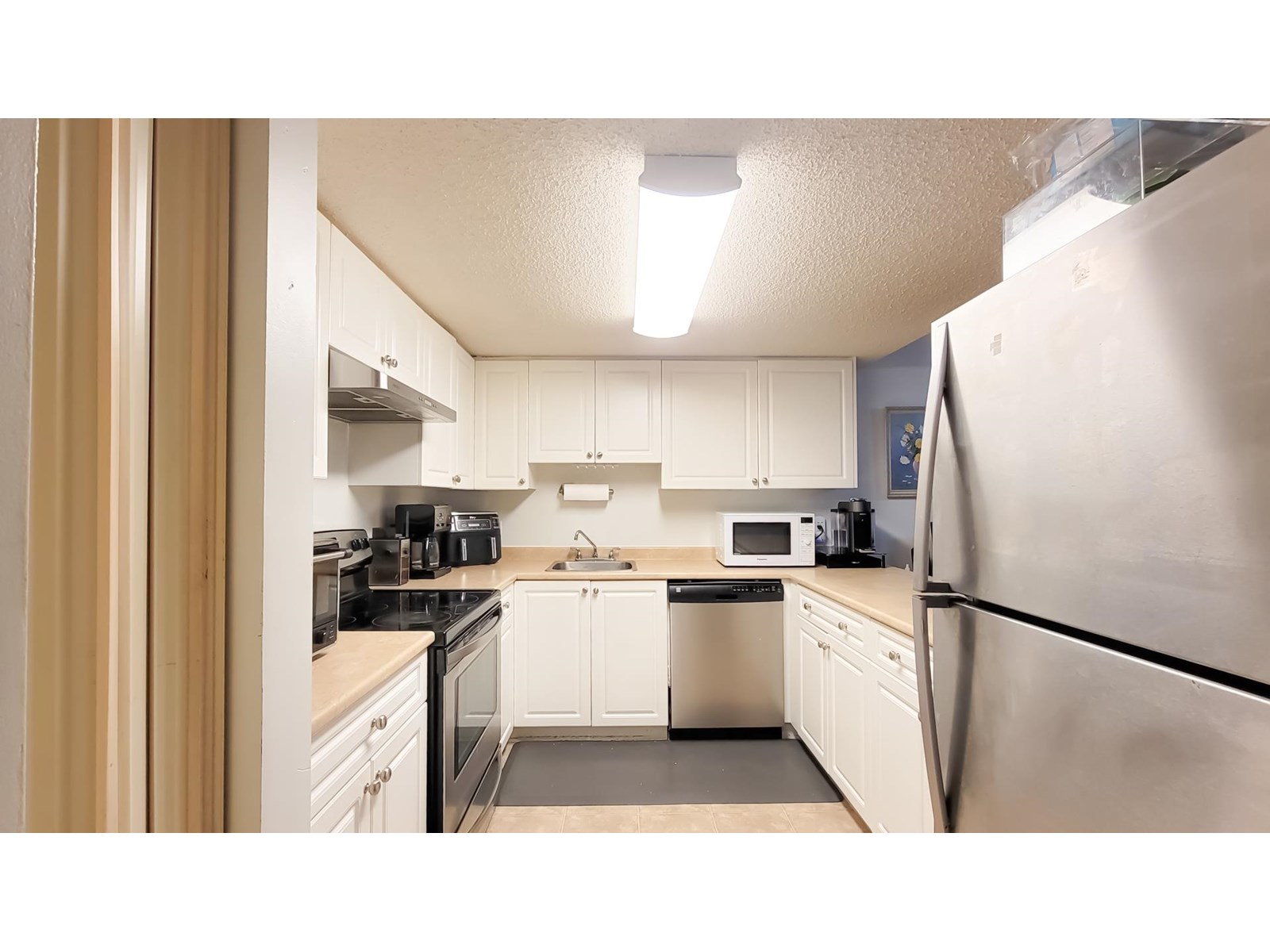 103 7095 133b Street, Surrey, British Columbia  V3W 8A3 - Photo 2 - R3032592