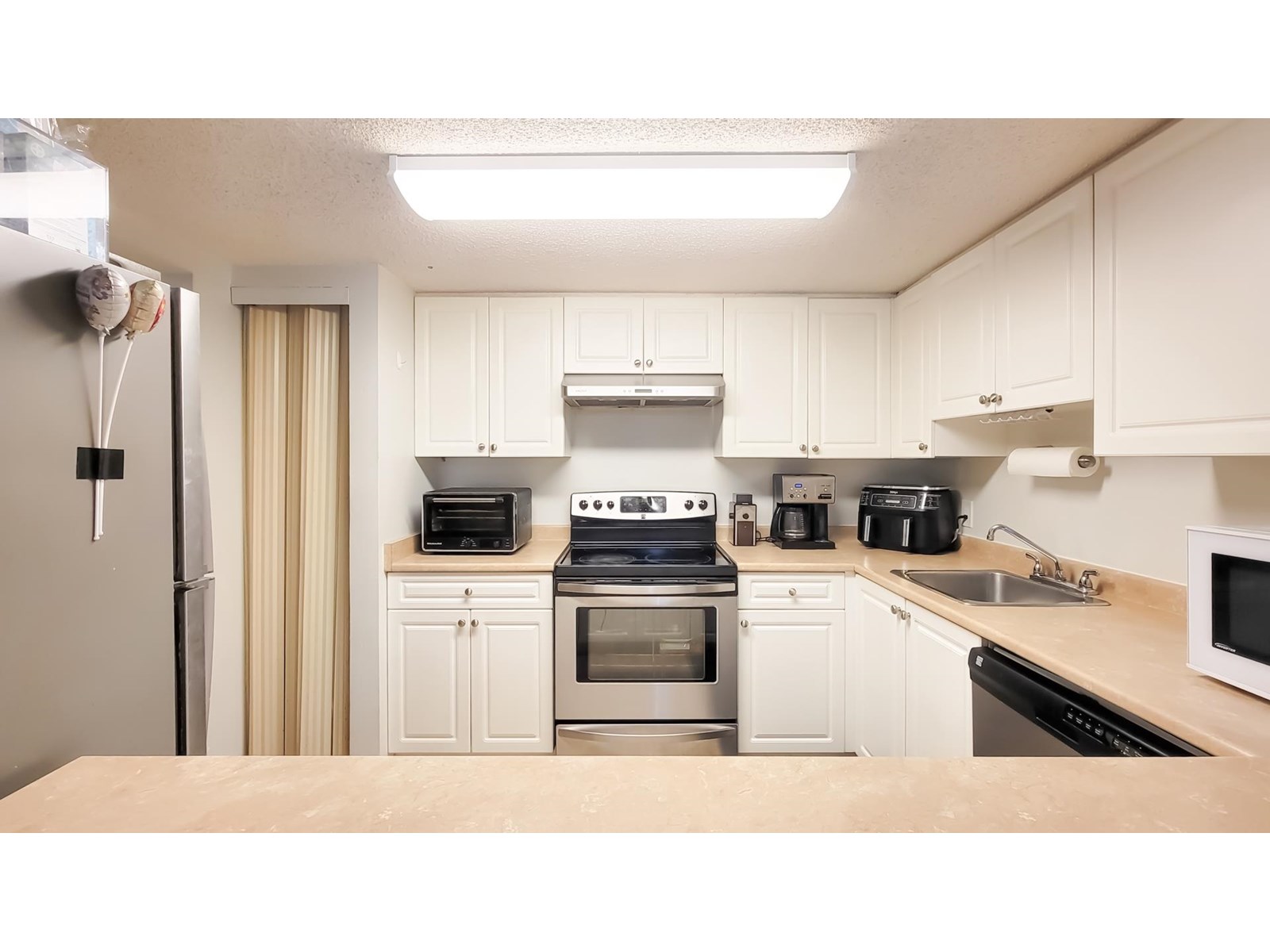 103 7095 133b Street, Surrey, British Columbia  V3W 8A3 - Photo 3 - R3032592