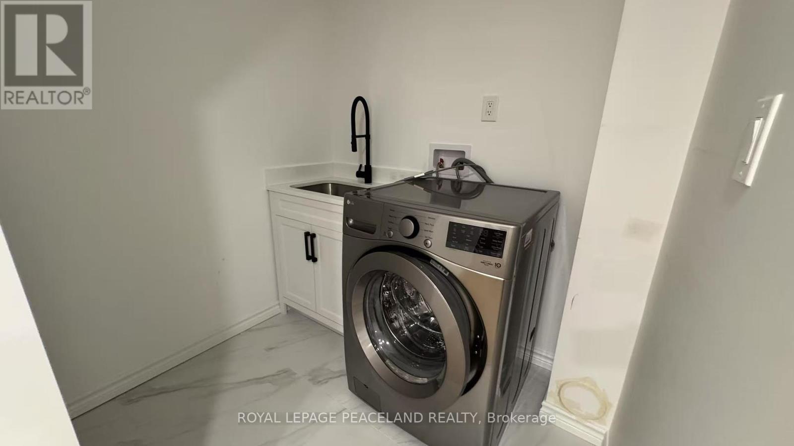 Basement - 185 Rustle Woods Avenue, Markham, Ontario  L6B 1P8 - Photo 6 - N12317997